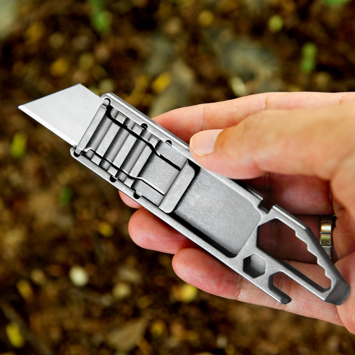 TGQ25 Titanium Stonewash Pocket Utility Cutter