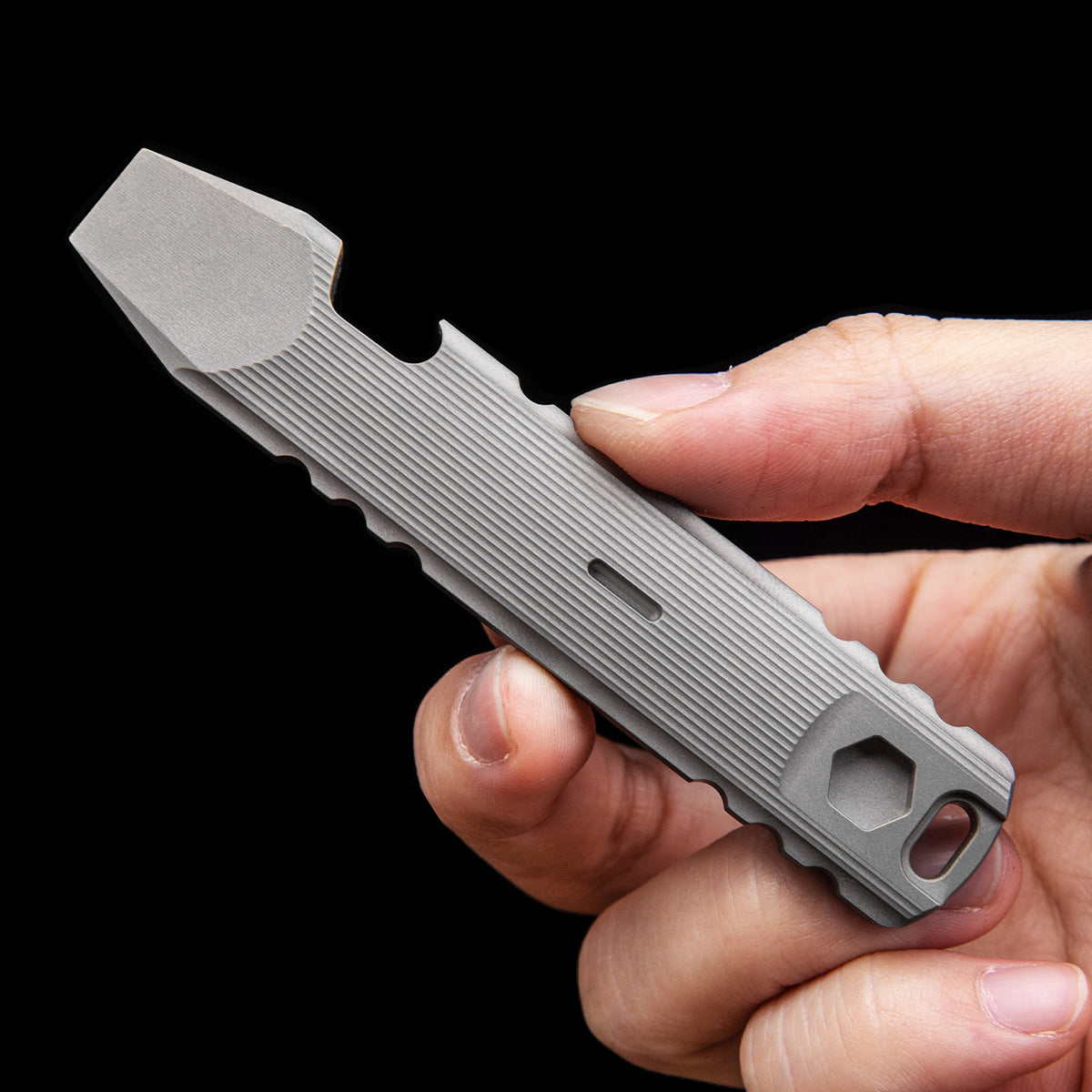 WC01E Titanium Alloy Pry Bar