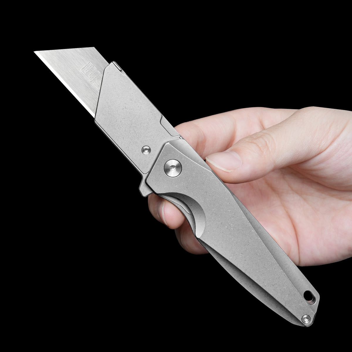 TGQ28 Titanium Stonewash Pocket Folding Utility Cutter