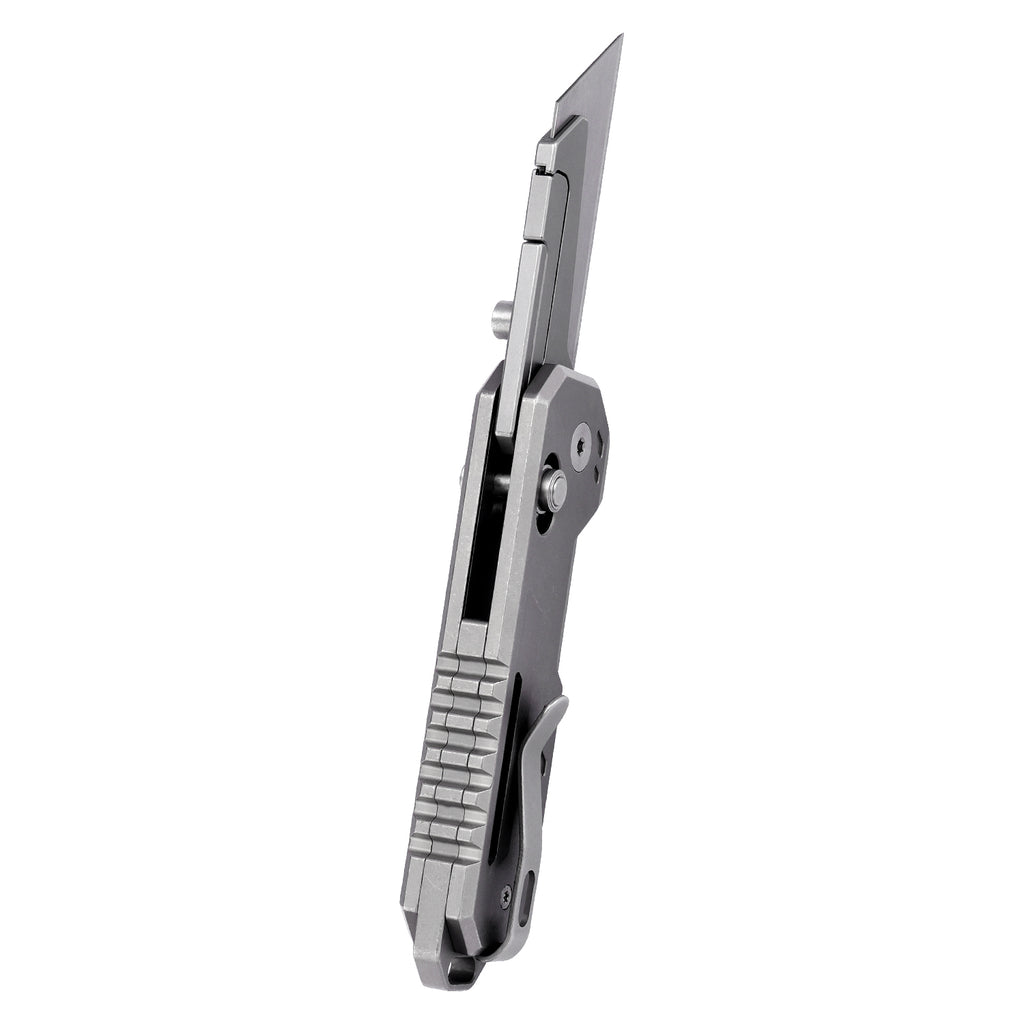 TGQ56 Titanium Stonewash Pocket Utility Cutter