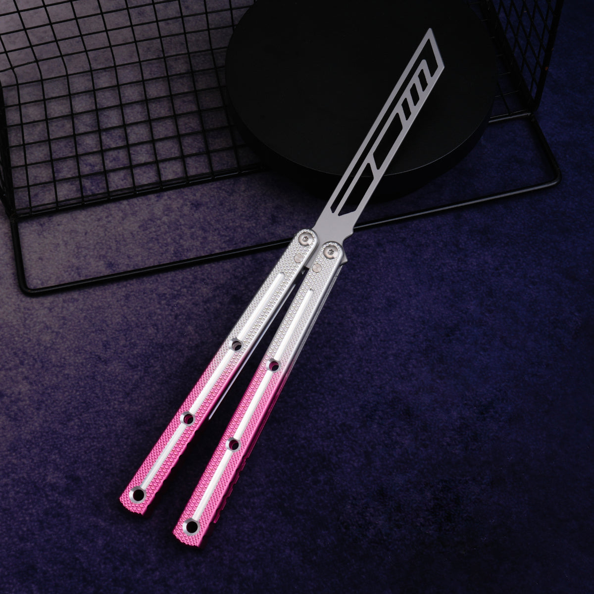 LG11 Pink - Aluminum Alloy Trainer