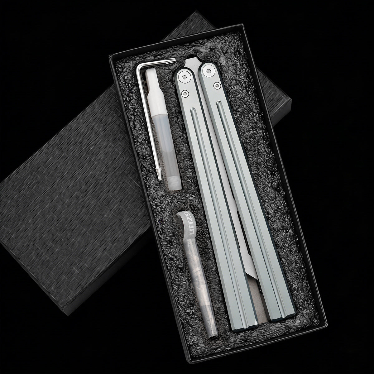 LG02 Grey - Aluminum Alloy Trainer